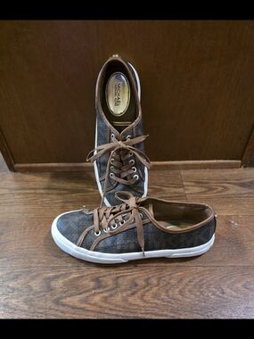 Women's Michael Kors Boerum Brown Logo Low-Top Sneakers